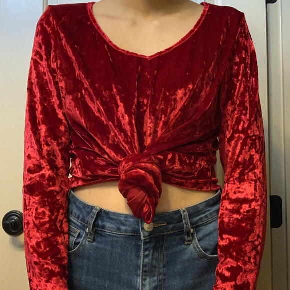 red velvet long sleeve - Picture 5 of 8